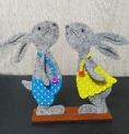 Декоративний виріб Парочка Кролики 18,5 см сірий меланж